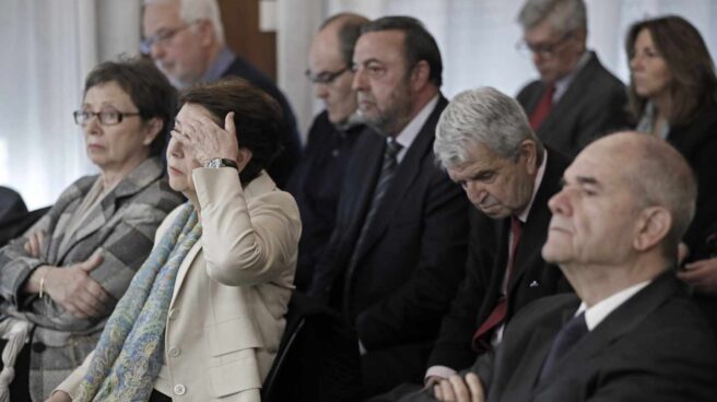 La ex consejera de Hacienda y ex ministra de Fomento Magdalena Álvarez, en el juicio de los ERE. Nueve de los ex altos cargos de la Junta de Andalucía procesados, en una de las sesiones del juicio de la pieza política del 'caso ERE'.
