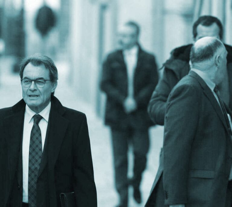 La declaración de independencia no fue simbólica, sino un golpe de Estado