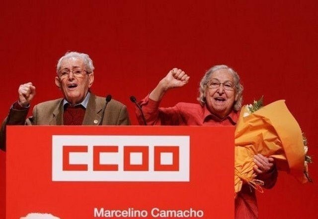 Marcelino Camacho y Josefina Samper,en un acto de Comisiones Obreras.