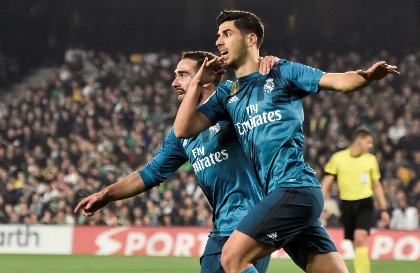 Carvajal y Asensio, en un partido de Liga del Real Madrid.