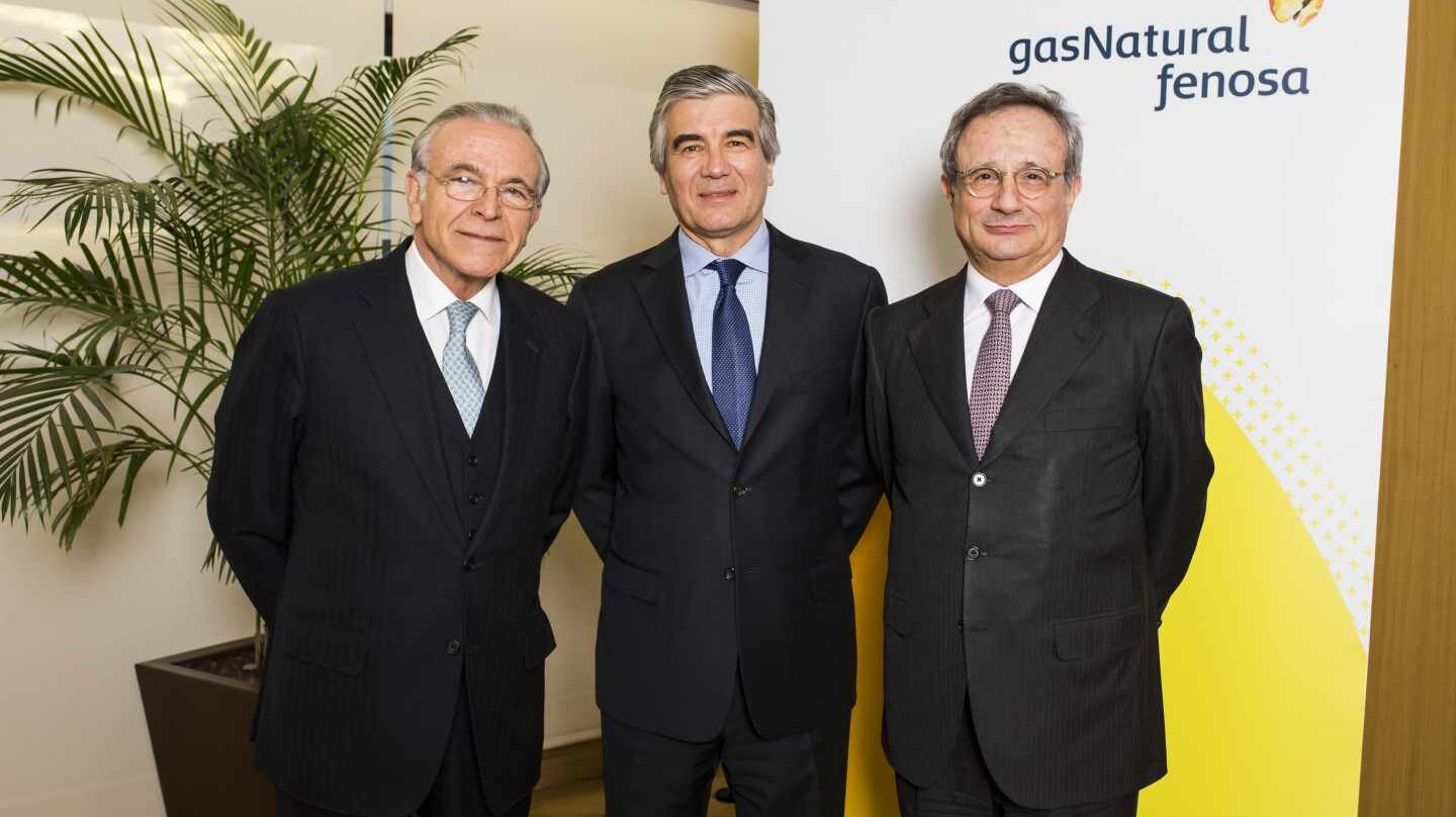 Isidro Fainé, presidente de Honor de GNF; Francisco Reynés, nuevo presidente ejecutivo; y Rafael Villaseca, ex CEO del grupo.