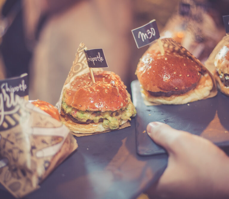 Arcano activa la venta de la cadena de hamburguesas Goiko Grill