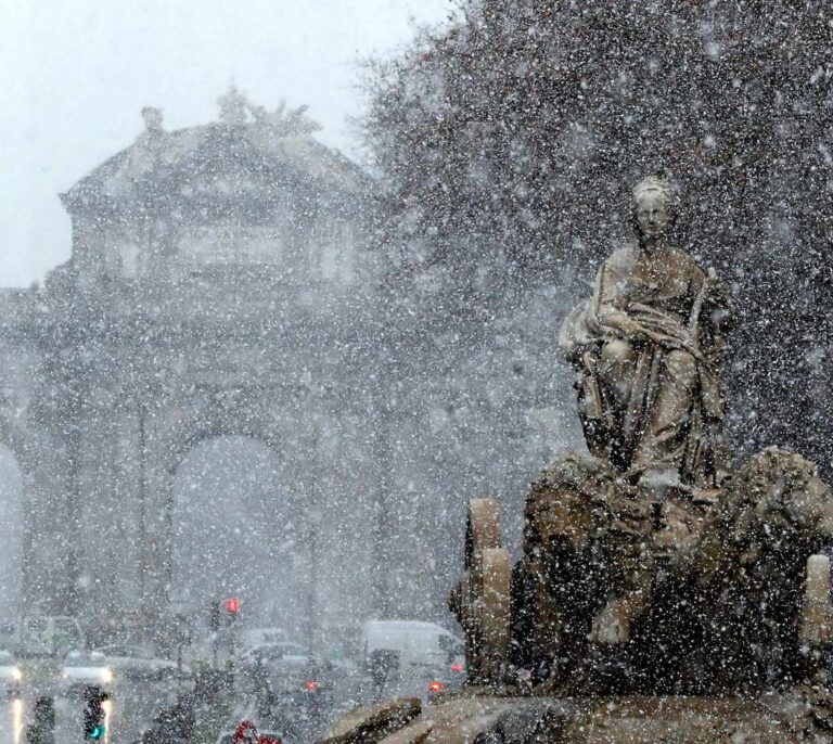 Nevadas generalizadas y temperaturas "excepcionalmente bajas" para la época