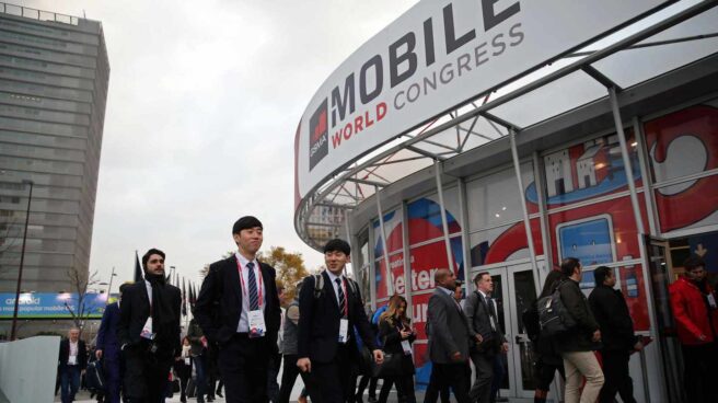 Pirateo en el MWC: los Mossos se incautan de los móviles de dos marcas chinas por falsificar