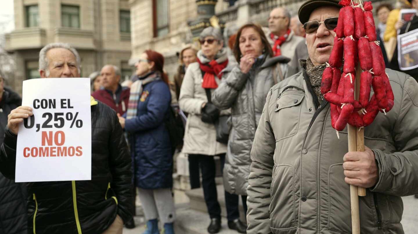 Concentración de pensionistas en Bilbao.