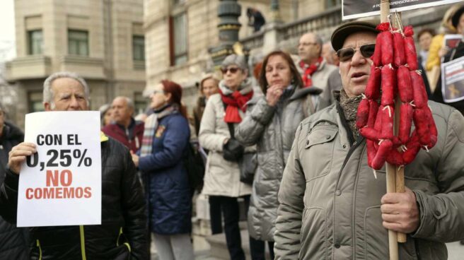 Concentración de pensionistas en Bilbao.