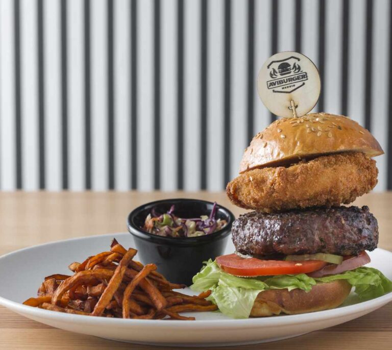 Avi Burger, las hamburguesas que nacieron en la montaña venezolana
