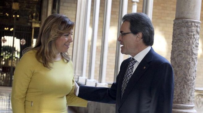 La presidenta de la Junta de Andalucía, Susana Díaz, en un encuentro con el entonces president de la Generalita, Artur Mas.