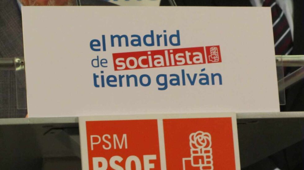 Cartel electoral del PSOE de Enrique Tierno Galván.