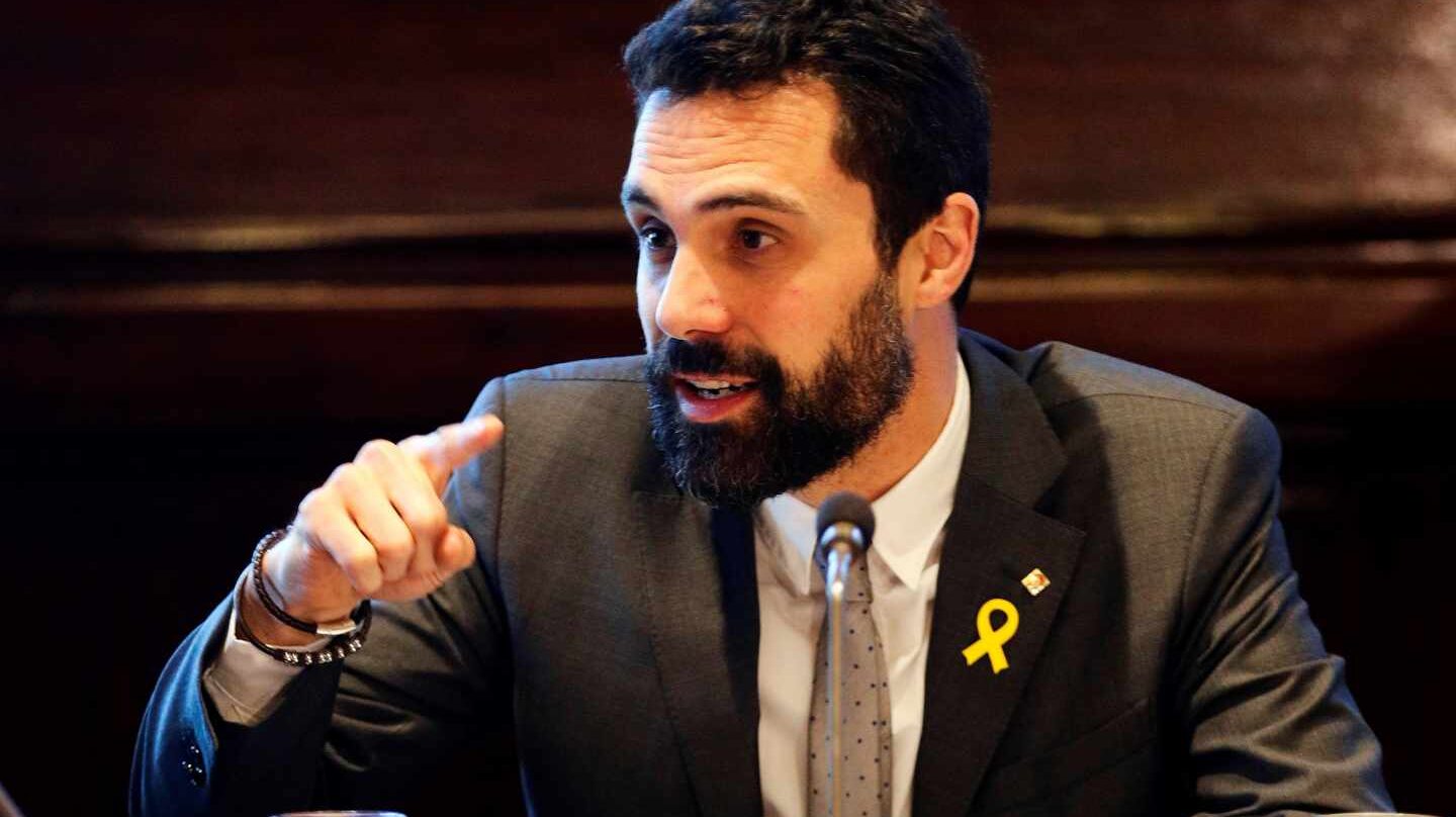 Roger Torrent preside la Mesa del Parlament.