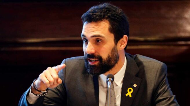 Roger Torrent preside la Mesa del Parlament.