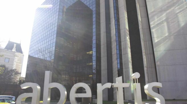 Abertis marca un nuevo récord en bolsa y ya vale más que ACS y Hochtief juntas.