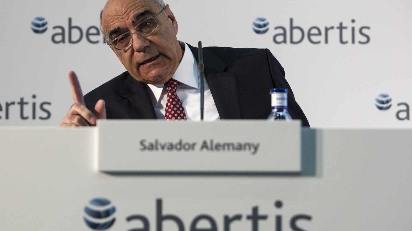 Abertis pide autorización a sus accionistas para vender Hispasat a Red Eléctrica.