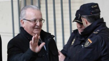 Juicio de los ERE: Un encausado clave pide aplazar su declaración al sufrir una disfonía