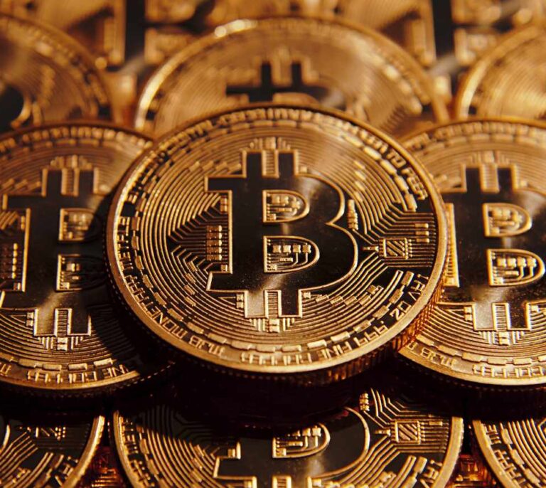 El Bitcoin cae un 32% en una semana y se sitúa en su nivel más bajo desde diciembre de 2020