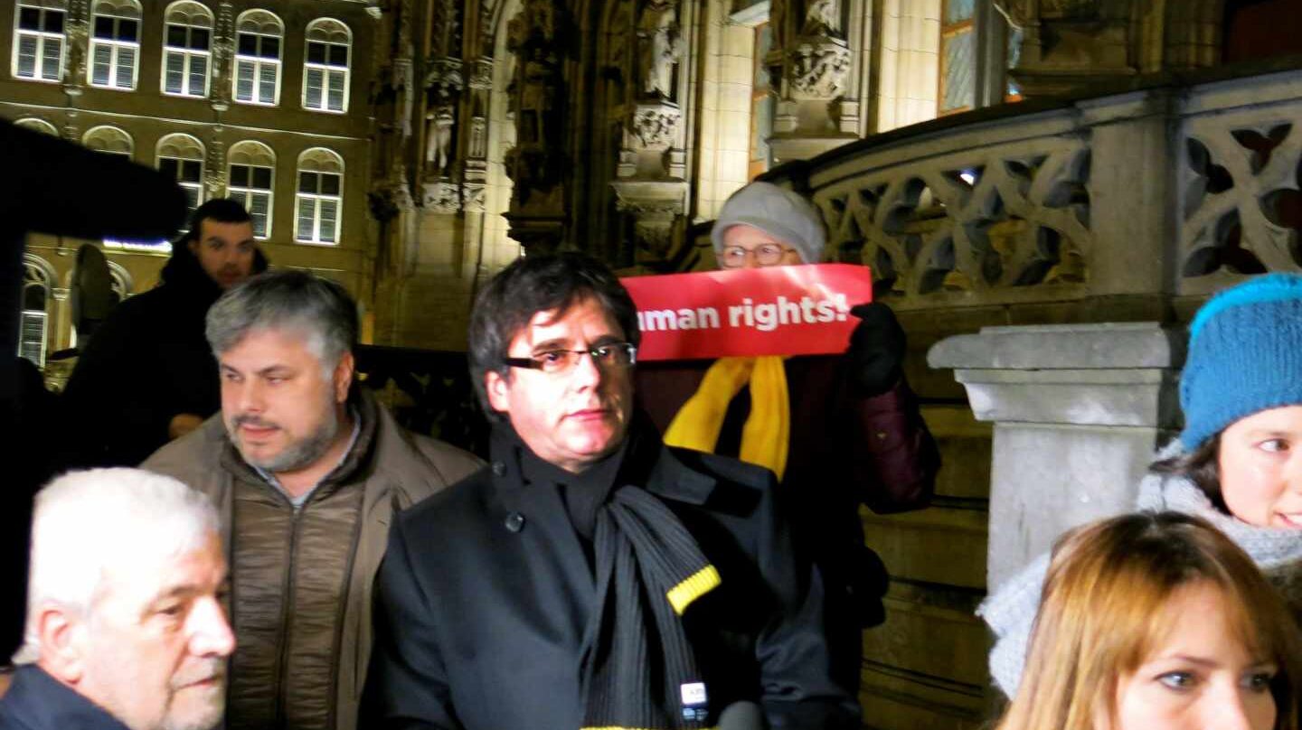 El expresidente catalán Carles Puigdemont durante una concentración en la localidad belga de Lovaina (Bélgica) organizada por la Asamblea Nacional Catalana.