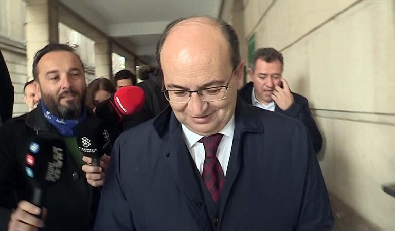El presidente del Sevilla reconoce a la juez que hacía un "uso particular" con la cuenta del club
