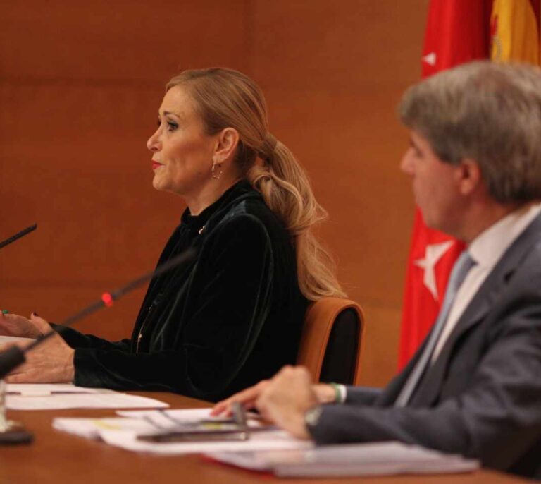 Cifuentes, Aguirre y González acudirán a la comisión sobre el PP del Congreso