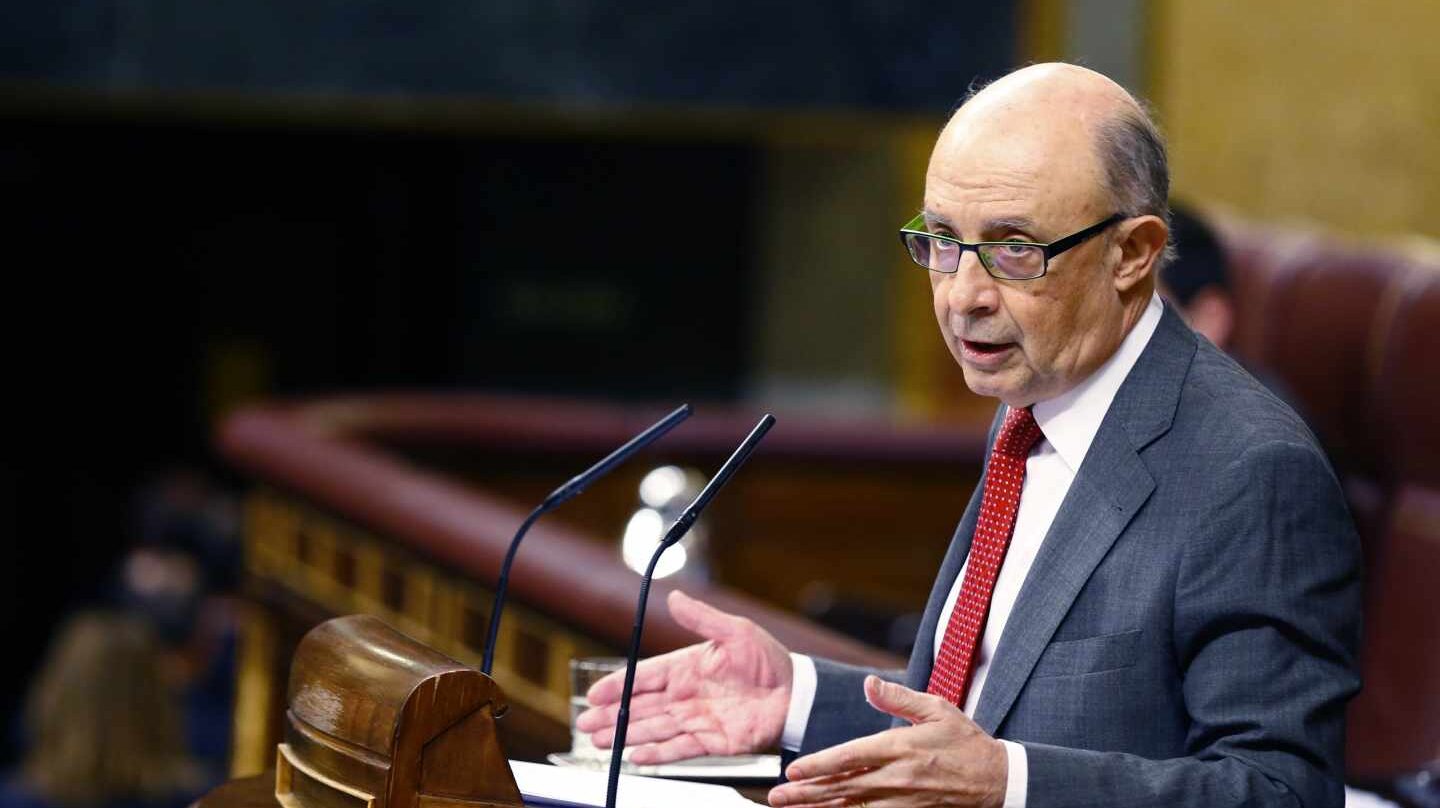 El ministro de Hacienda, Cristóbal Montoro, en el Congreso de los Diputados.