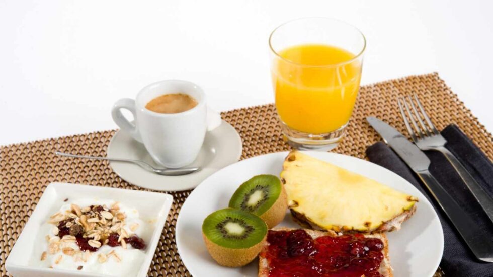 Sólo uno de cada cuatro personas realizan un desayuno completo.