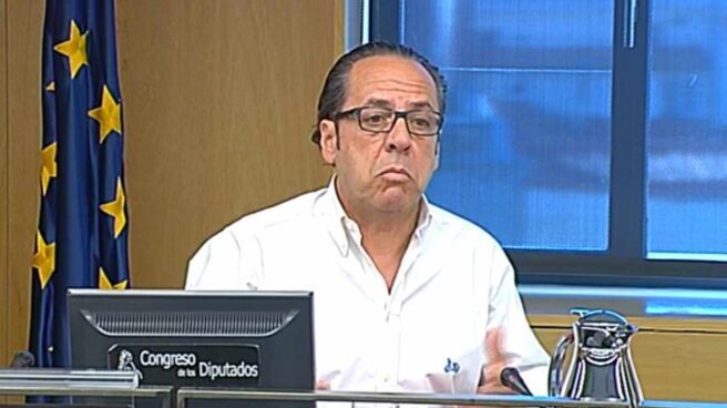 González Pons echó a "El Bigotes" del Senado: "Ladrón"