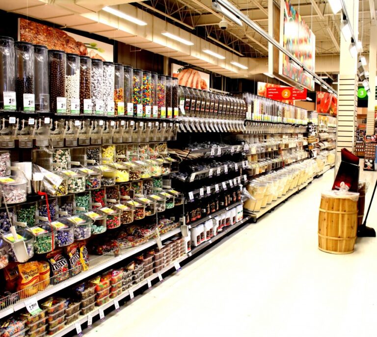 Sanidad y la industria acuerdan rebajar un 10% la sal, azúcar y grasa a 3.500 productos