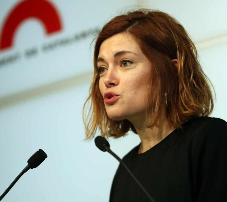 Alemany amenaza con una escisión soberanista de los Comunes de Colau