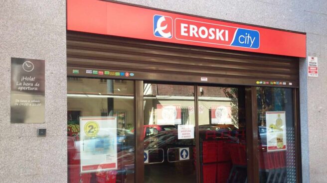 La banca exige a Eroski un plan de negocio "creíble" para refinanciar más de 1.600 millones