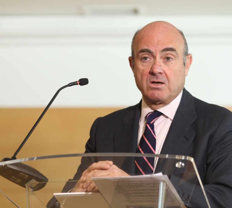 Los inversores extranjeros se lanzan en masa a por el nuevo bono español a 30 años