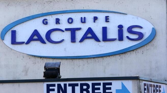Entrada de la fábrica de Lactalis en Craon (Francia).