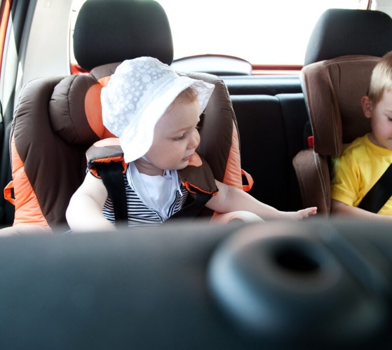 Papá, hay que dejar de fumar en el coche