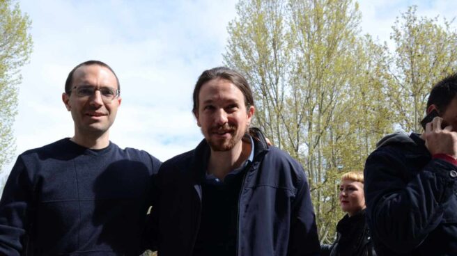 luis-alegre-iglesias Luis Alegre junto a Pablo Iglesias en abril de 2015.