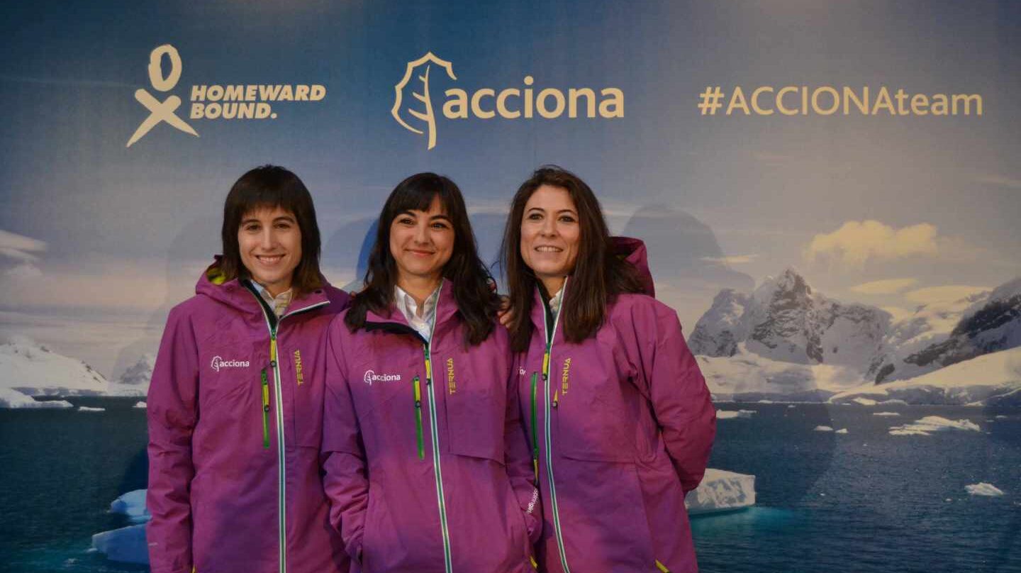 Uxúa López, Alicia Pérez Porro y Alexandra Dubini.