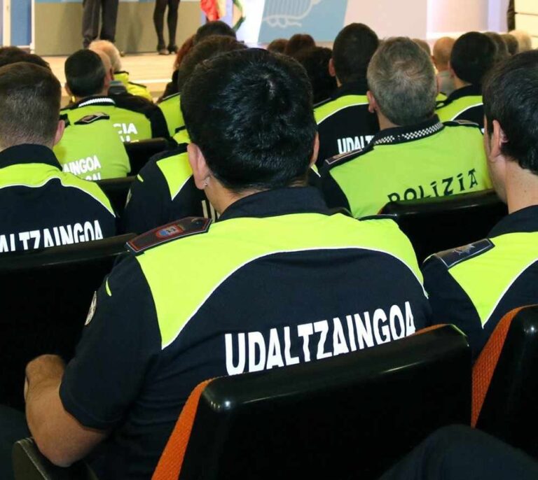El Gobierno se compromete a aprobar en 20 días la jubilación anticipada de los policías locales