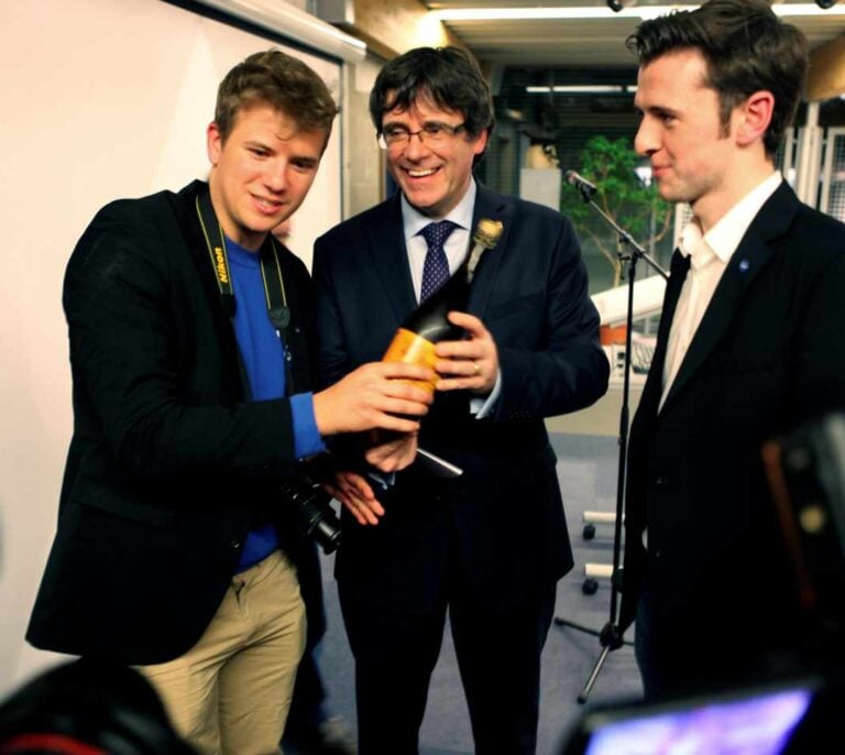 Puigdemont convoca en Bruselas a los diputados de JxCat tras el 'veto' a Jordi Sánchez
