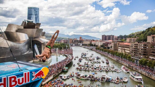 Saltos, pintxos y acrobacias a orillas del Guggenheim