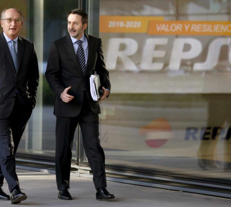 El fondo CVC acelera la compra del 20% de Gas Natural que controla Repsol