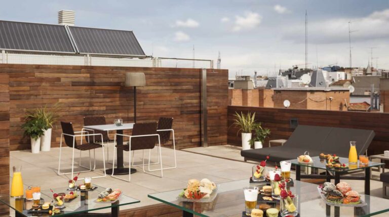 407MeliaMadridSerrano-The_Level_Terrace_Coffee_Break_Experience