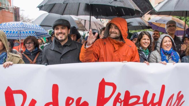 Alberto Garzón y Antonio Maíllo en la manifestación de Sevilla con motivo del Día de Andalucía