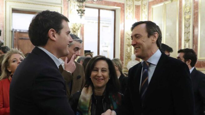 Albert Rivera, Margarita Robles y Rafael Hernando, hoy, en un acto en el Congreso.