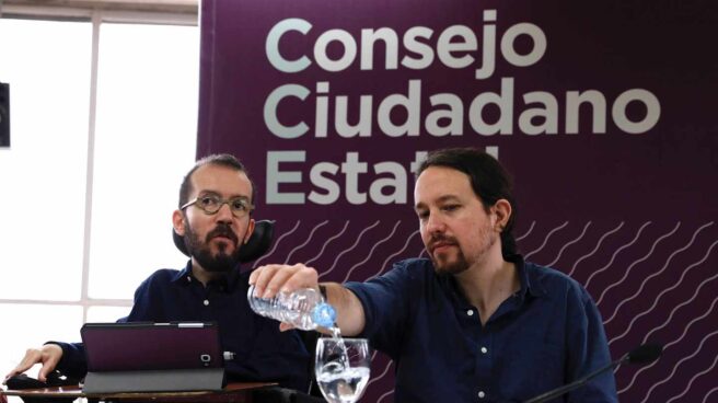 El secertario de Organización, Pablo Echenique, junto a Pablo Iglesias.