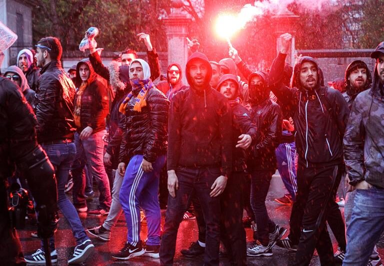 El Parlamento Vasco insta a los clubes a expulsar a sus aficionados y grupos 'ultra'