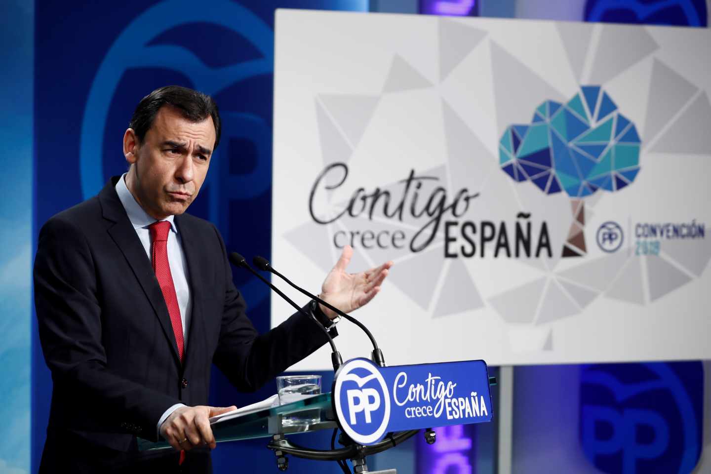 Fernando Martínez Maillo en la presentación del logo de la convención nacional del PP.