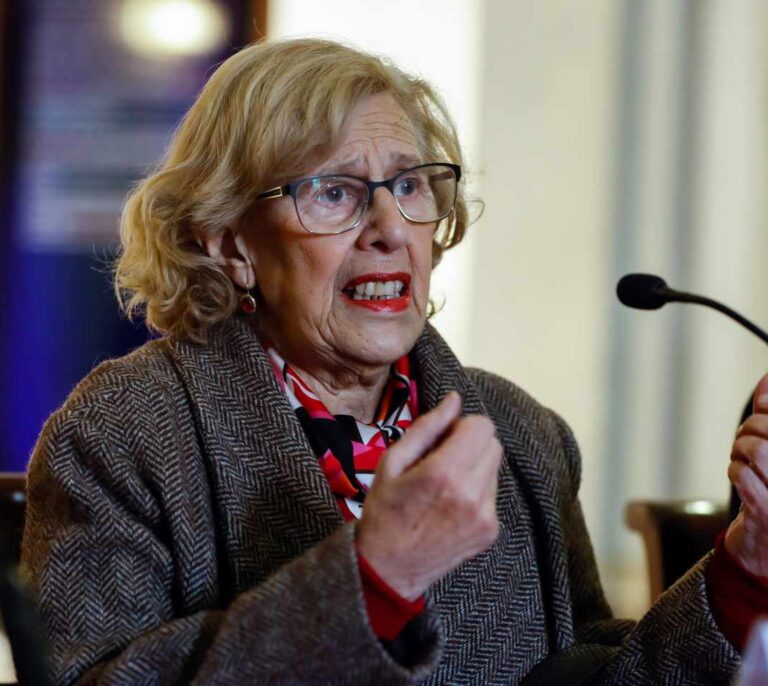 Archivada la causa contra los tres policías de Madrid por insultos a Carmena en un chat