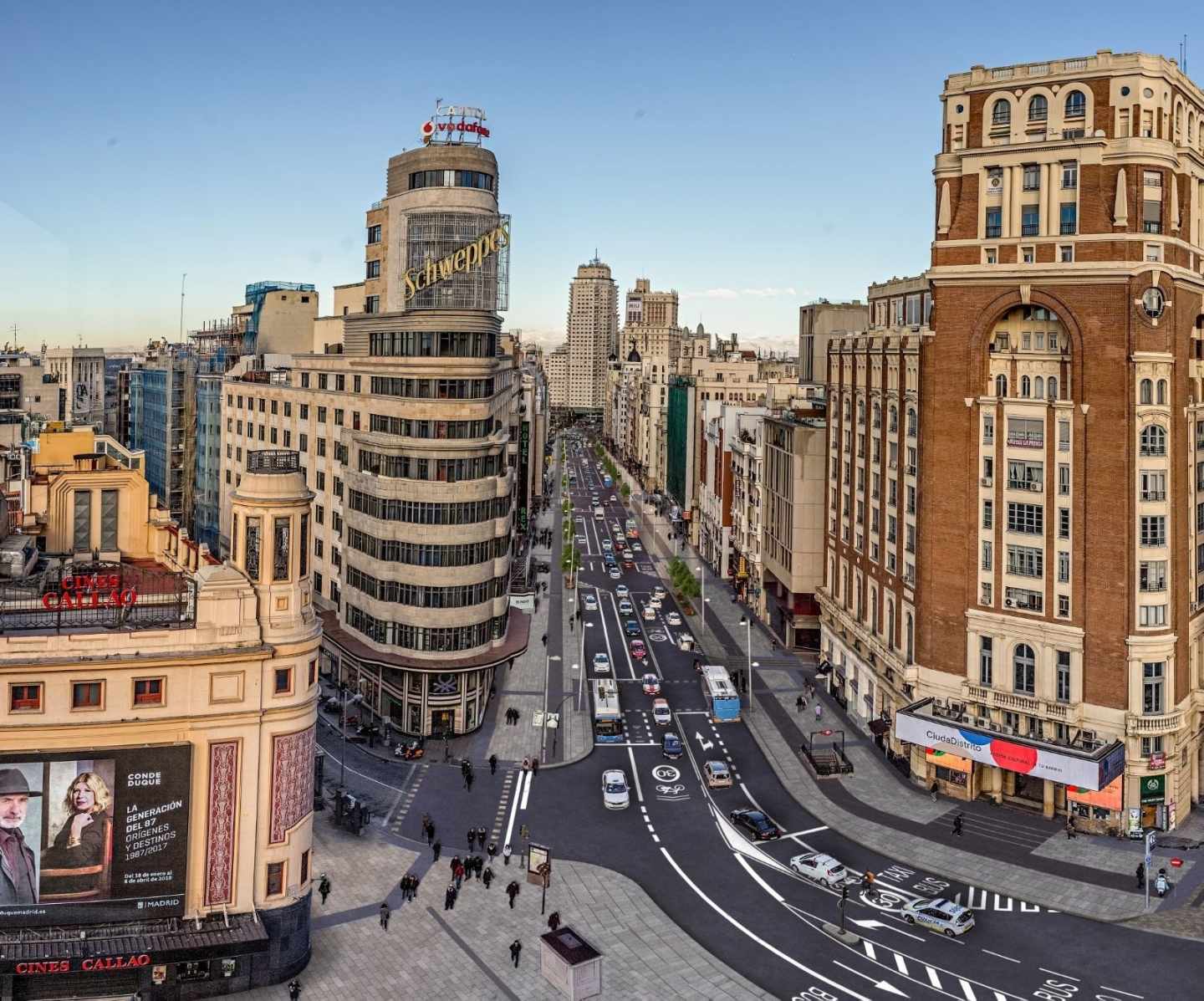 Recreación de la reforma de la Gran Vía con más aceras.