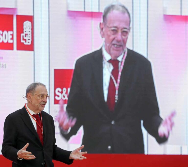 Solana muestra su descontento con el PSOE tras el debate sobre la prisión permanente