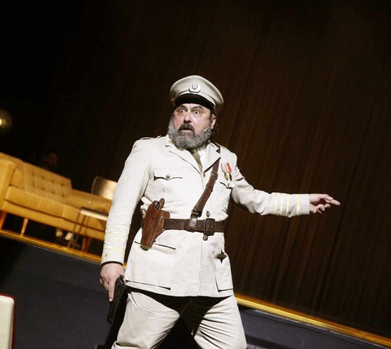 'La comedia de las mentiras', un vodevil de la posverdad