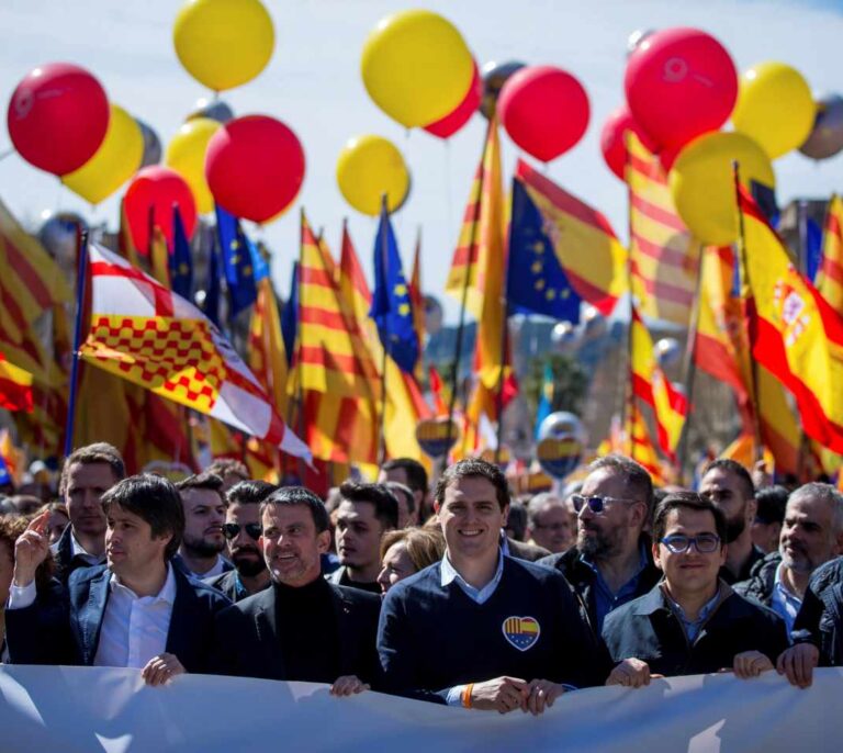 PP y Cs hacen limpieza de sus listas en Barcelona con Valents como primer receptor