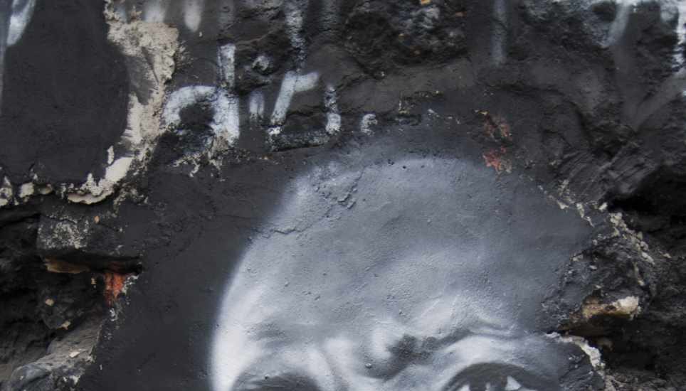 Pintura del rostro de Martin Luther King.