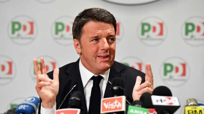 "El Partido Democrático no apoyará a 5 Estrellas o la Liga", dice Renzi tras dimitir